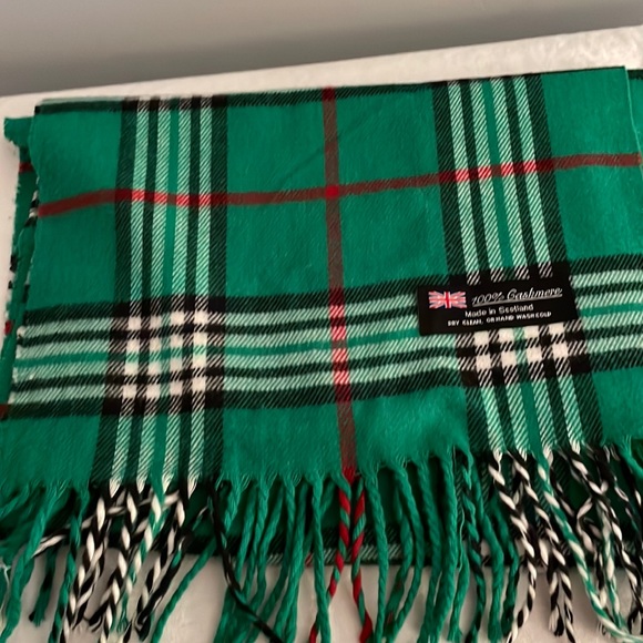Accessories - Cashmere scarf